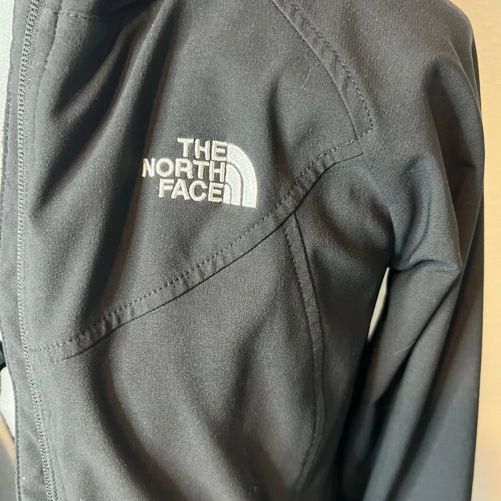 The North Face Resolve Men's Jacket - Black, Size S - Picture 4 of 8